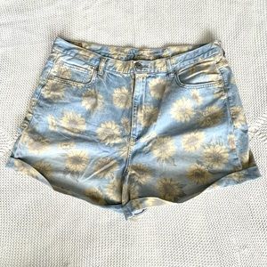 AE Sunflower Shorts